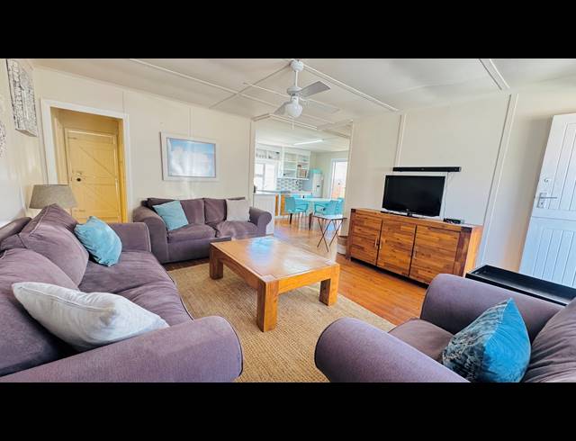 3 BEDROOM HOUSE FOR SALE IN HARTENBOS CENTRAL